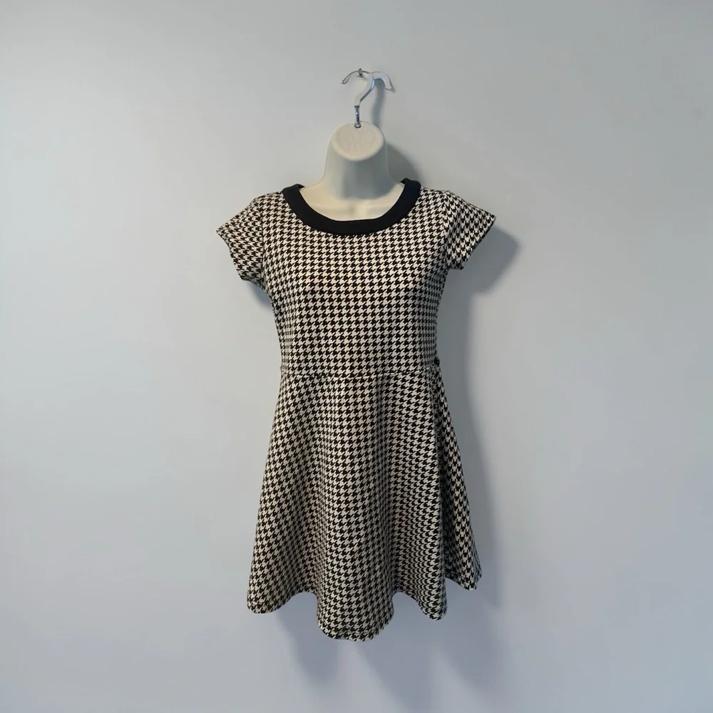 The Children’s Place Black & White Houndstooth Skater Dress – Girls Size 14